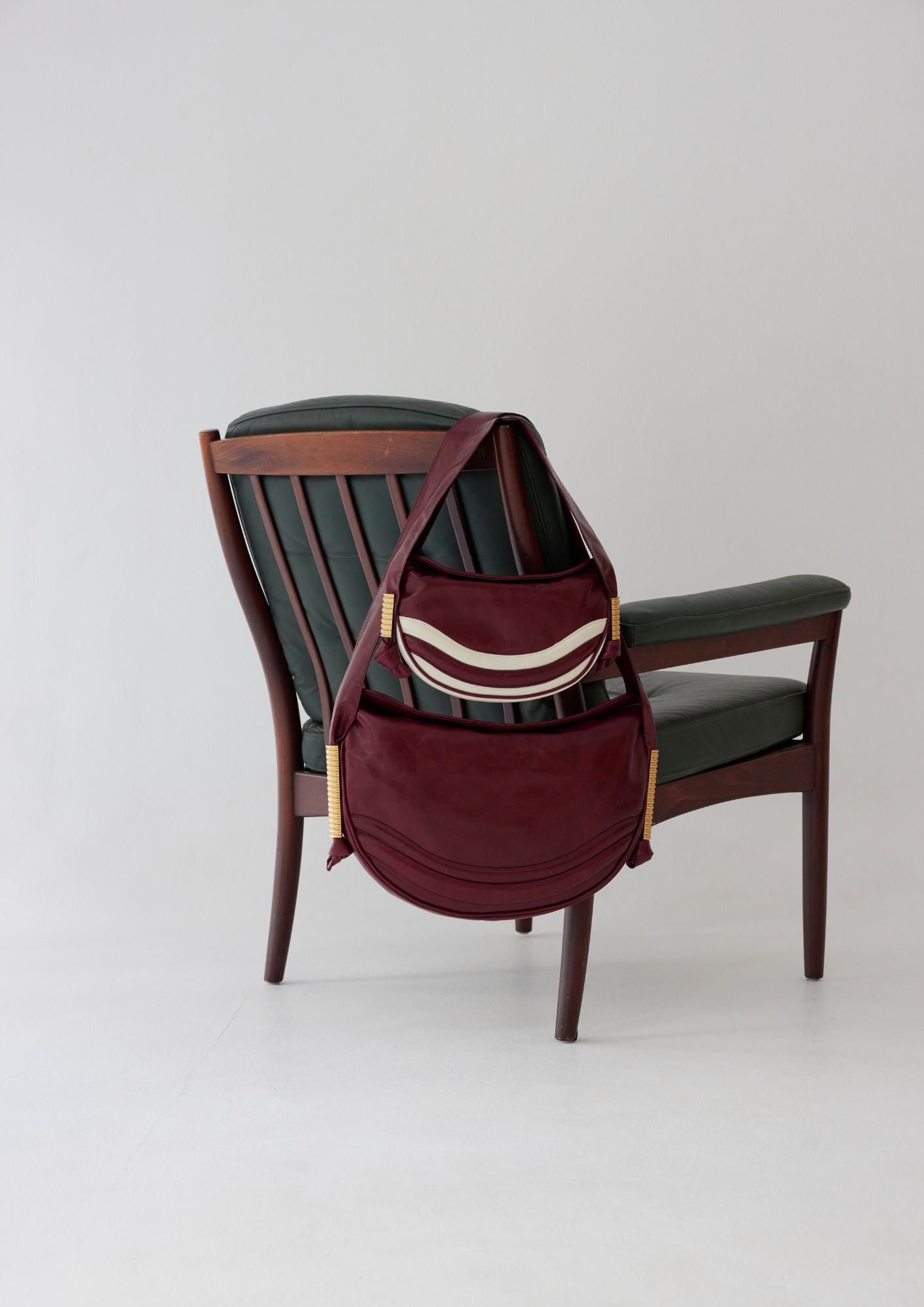 Penelope Crossbody Bordeaux