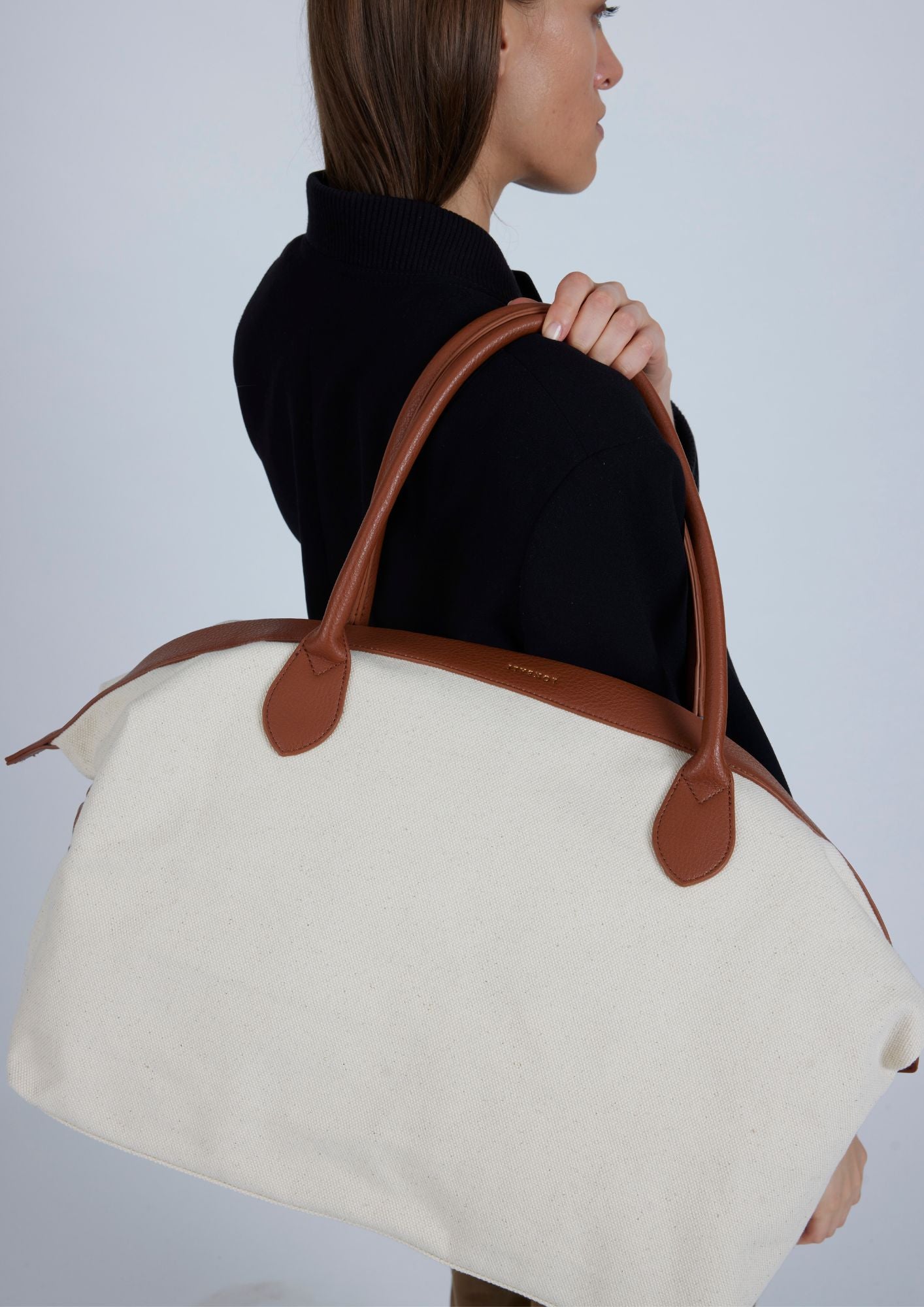 Weekend Osaka Off White Handbag