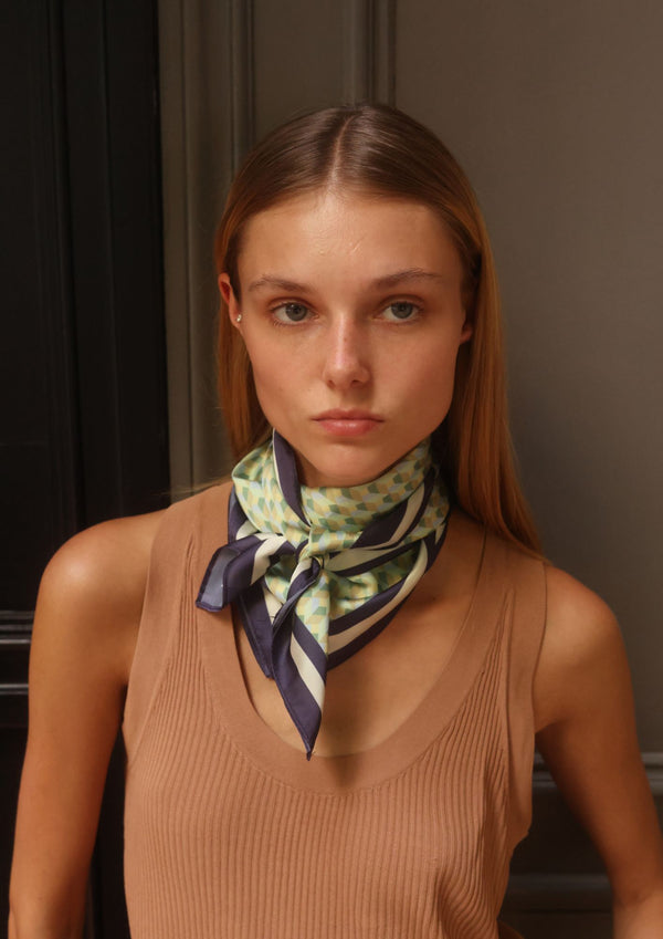 SQUARE SCARF BORN LIME