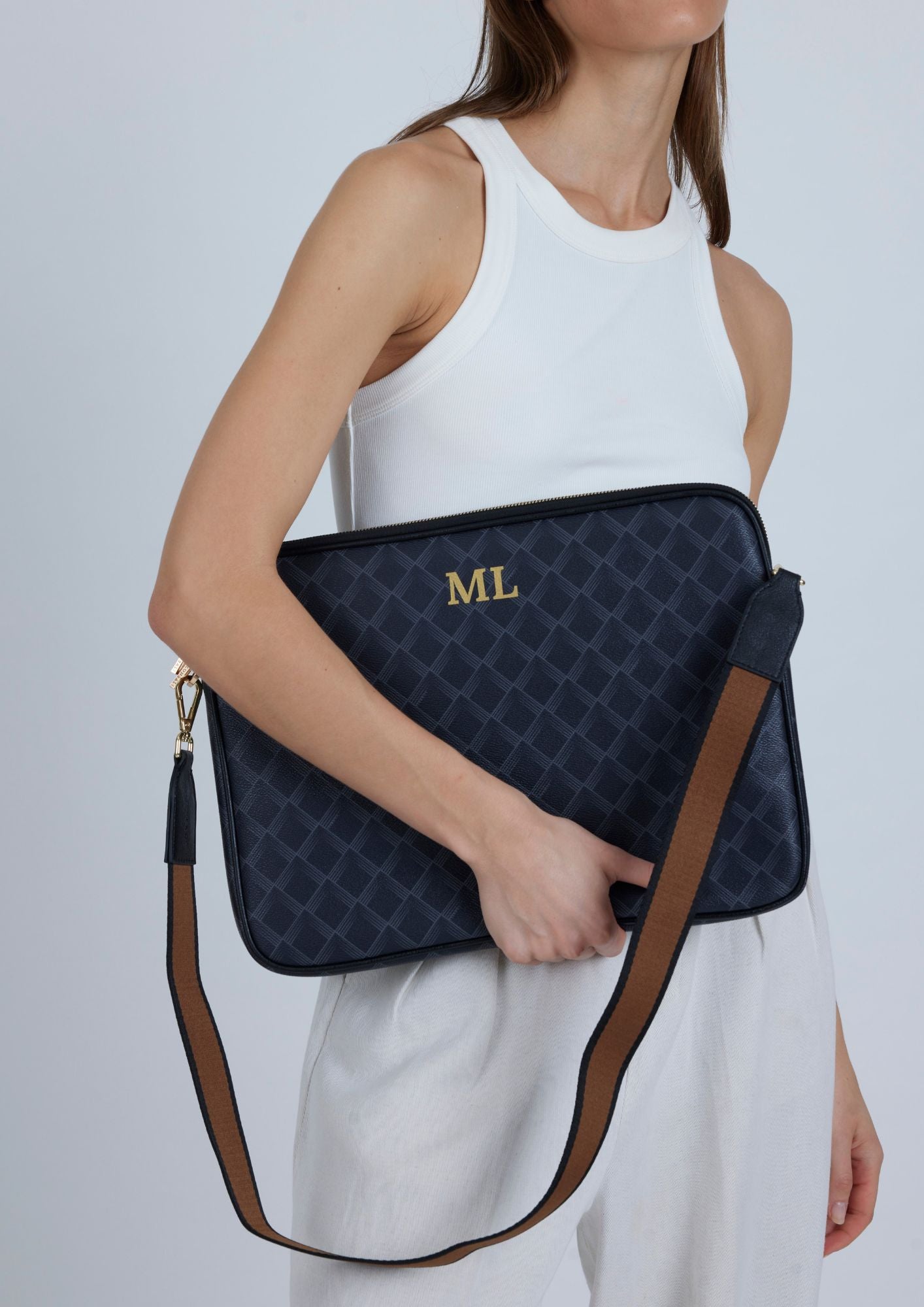 15" laptop sleeve Kensington Dark