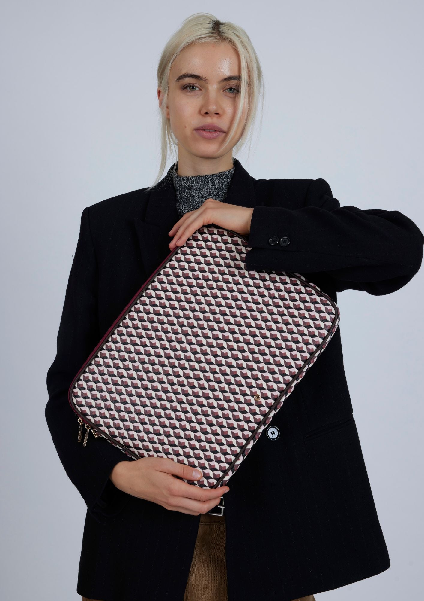 Laptop case 15 Born Cherry