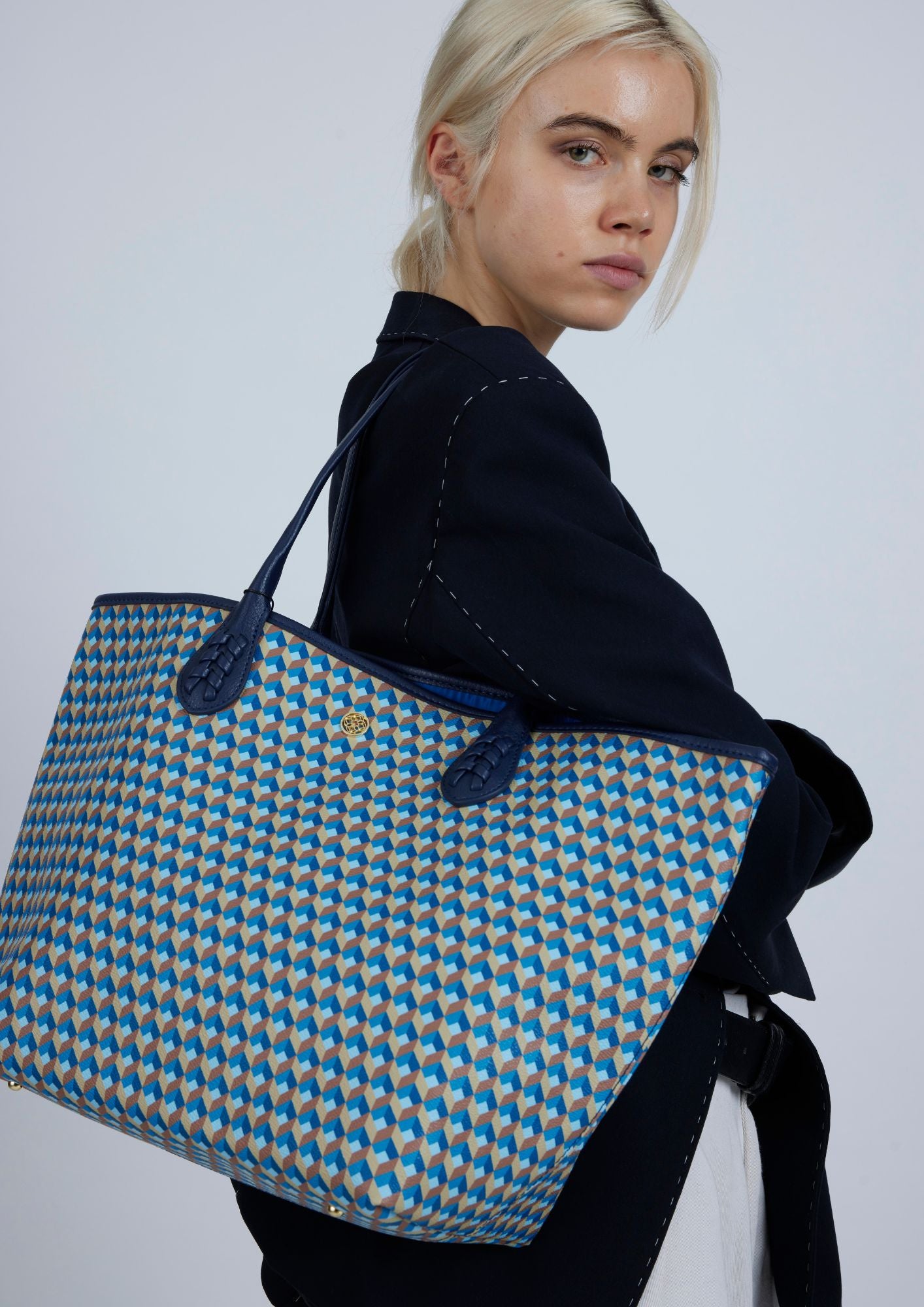 Handbag Born Earth