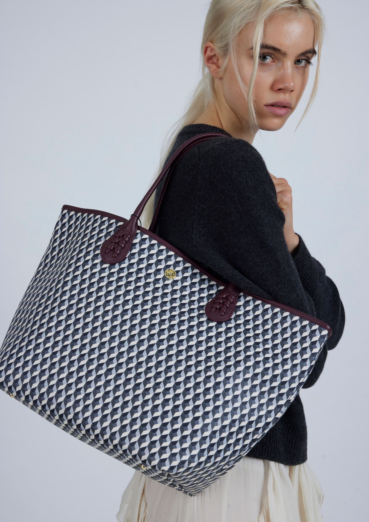 Purse Born B&W Wine