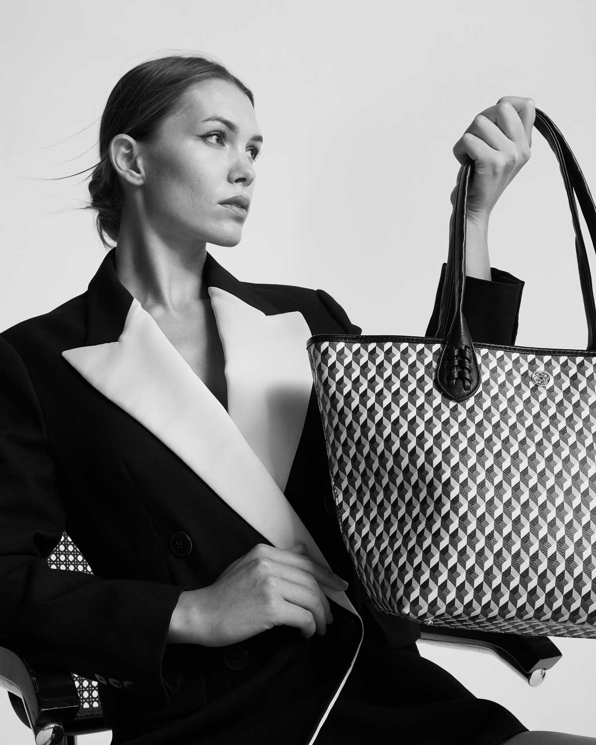 Handbag Born Midi BW Black